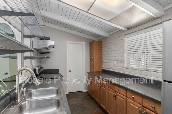 Building Photo - 4203 N 36th St