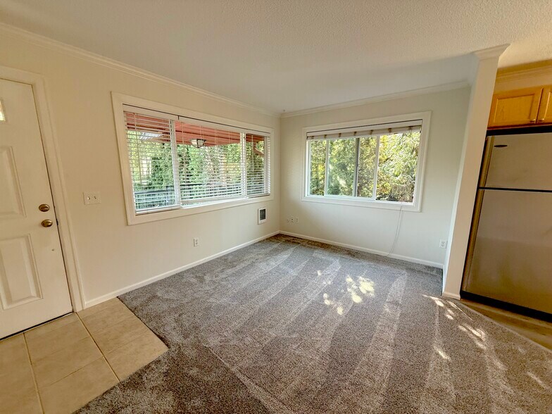 Living area - 2135 NE Weidler St