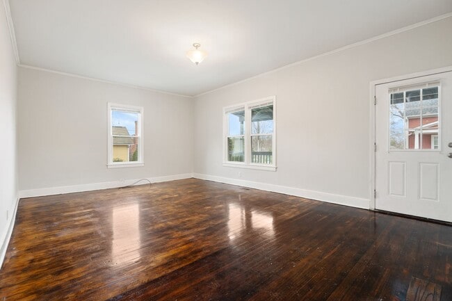 Building Photo - Available Now: Durham Single Family Home