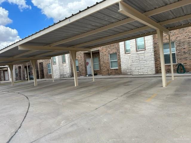 Building Photo - 13 West Dr