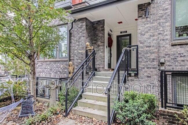 Building Photo - 395 Pratt Dr SE