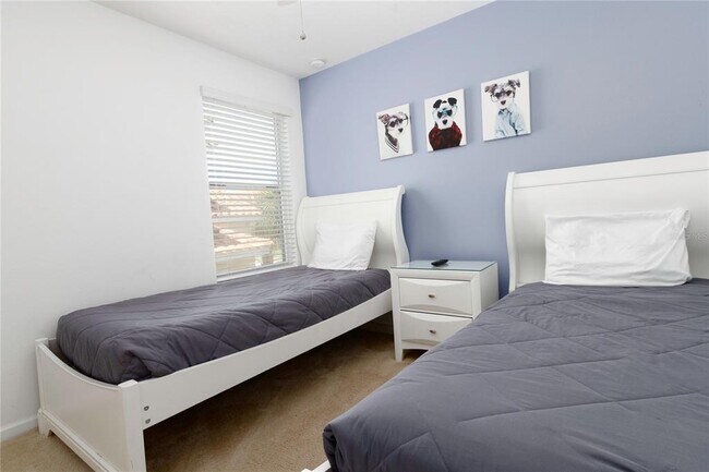 Building Photo - 361 Cabello Dr