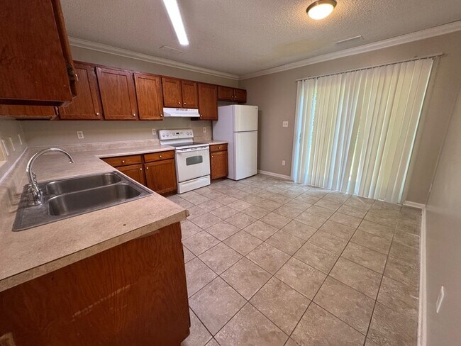 Building Photo - 5133 Possum Trot Ln