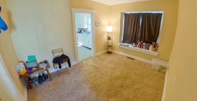 Building Photo - Pet Friendly + Washer & Dryer Included + Off-Street Parking! Available August 5th!