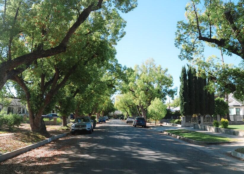 Building Photo - 1130 Wesley Ave