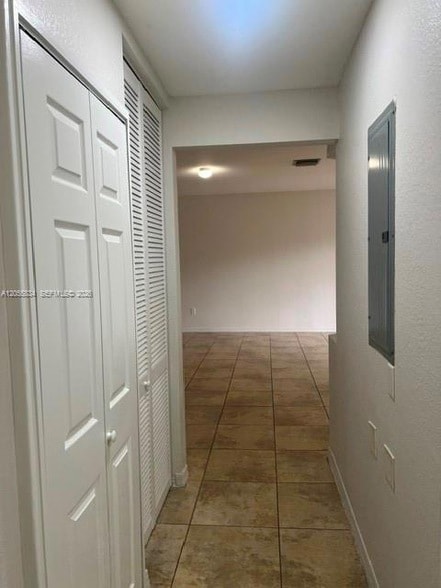 Building Photo - 5030 SW 126th Ave