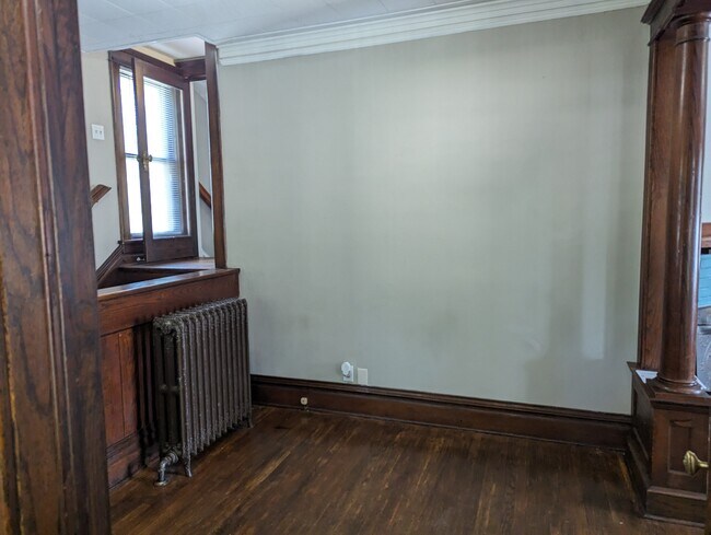 Building Photo - 1116 S Glass St