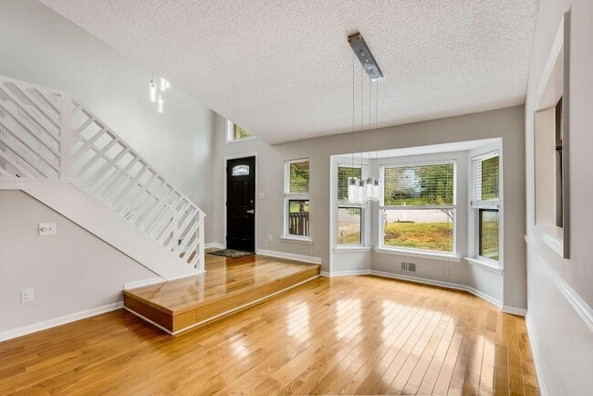 Building Photo - 9745 Loblolly Ln