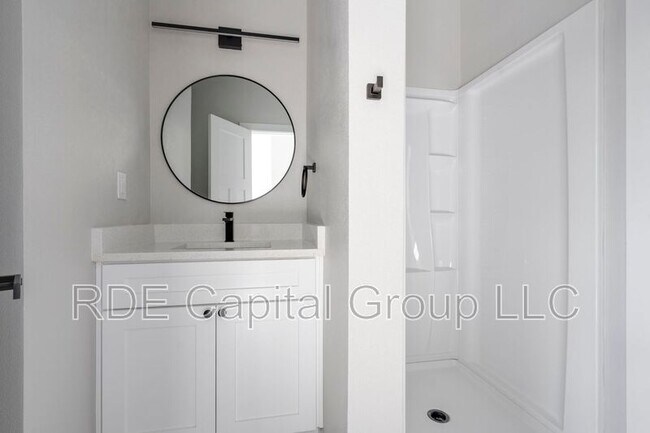 Building Photo - 948 S Corinth St Rd