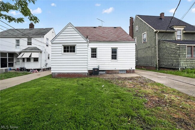 Building Photo - 10204 McCracken Rd
