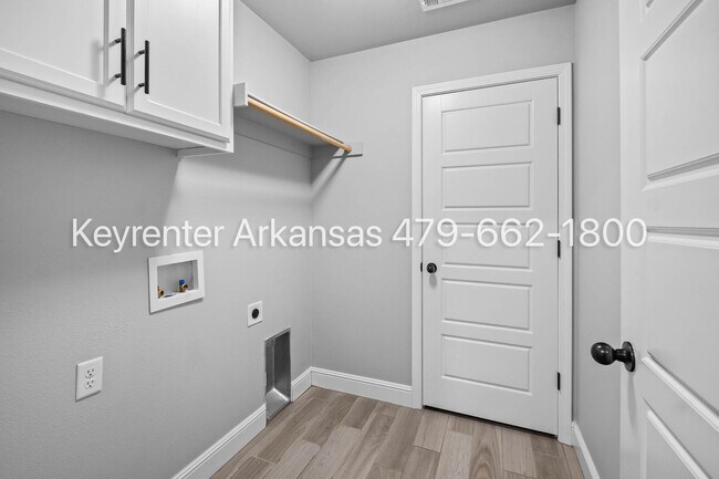 Building Photo - Gorgeous 4-Bedroom Home with Stainless Appliances & Pond View