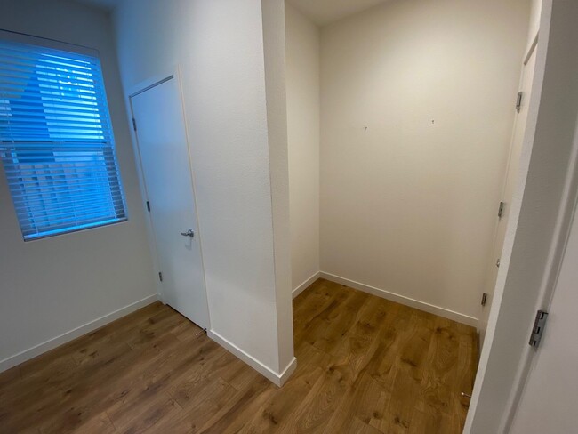 Building Photo - Spacious 3 Bedroom Home at The Mills at Br...