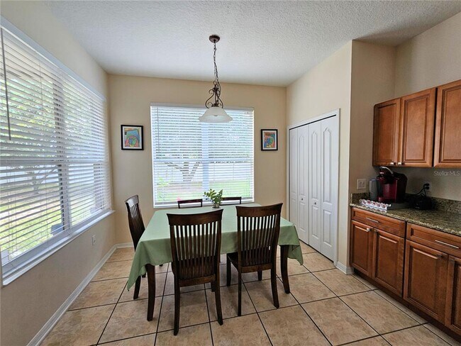 Building Photo - 718 Willett Dr