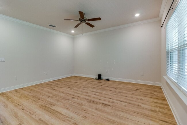 Building Photo - Turnkey 3 Bedroom Home in Firefly Community at Hammock Bay!