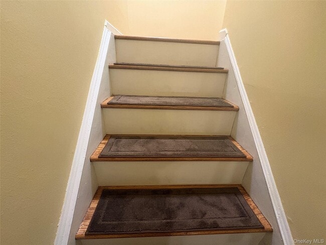 Building Photo - 72 Greenway Terrace