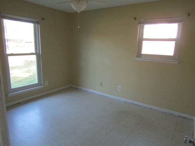 Building Photo - 608 Palmetto St