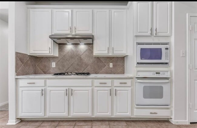 Building Photo - 2601 Broussard Ct