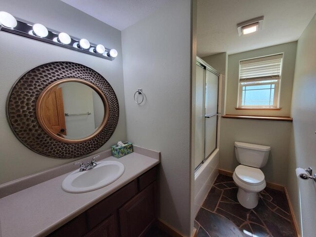 Building Photo - 75 E Katina Ct
