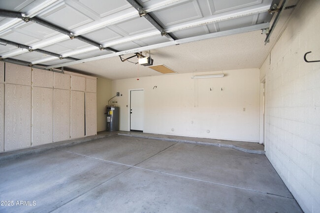 Building Photo - 10575 E Mission Ln