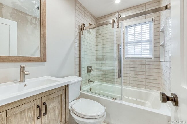 Building Photo - 2327 Volante Pl