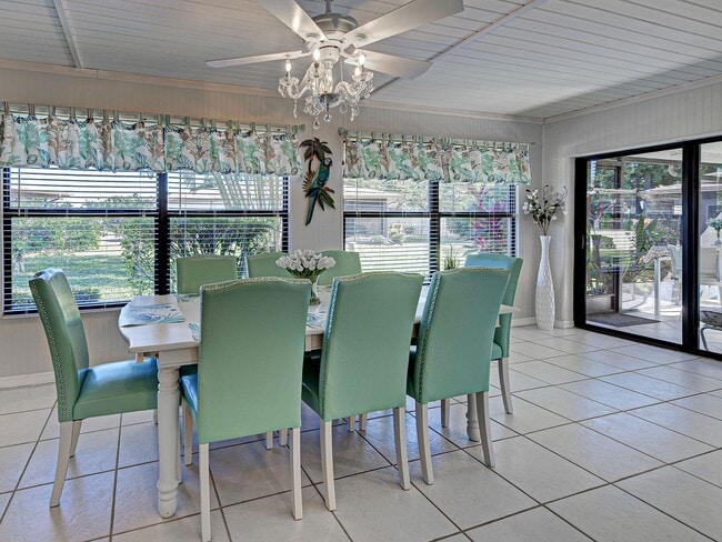 Building Photo - 2BD/2BA/1CG in Vivienda West - a 55+Community