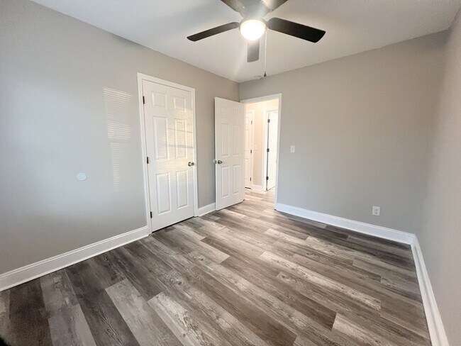 Building Photo - Move-In Specials Available! Completely Rem...