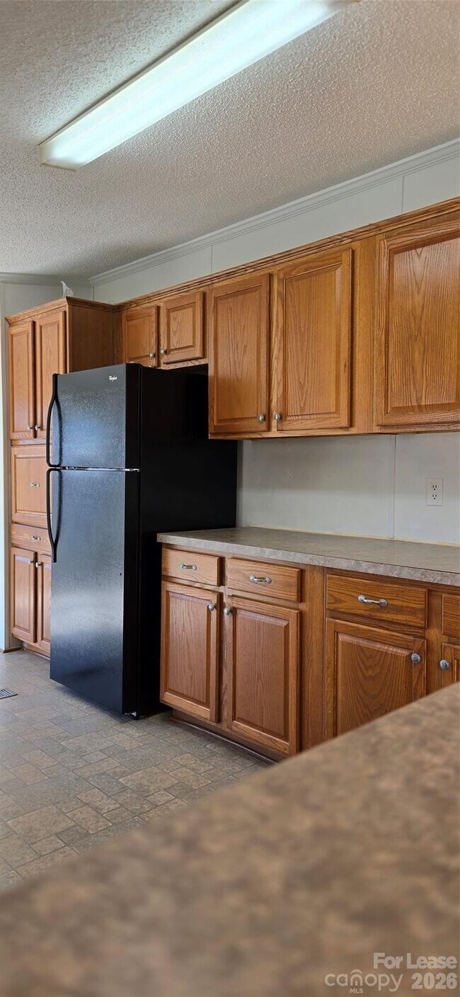 Building Photo - 16554 Silver Rd