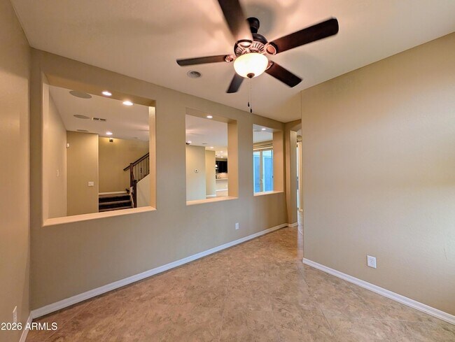 Building Photo - 923 S Osborn Ln