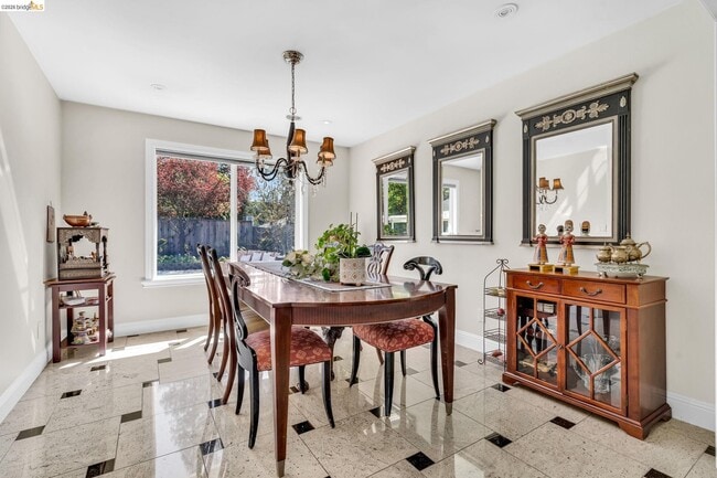 Building Photo - 277 Hidalgo Ct