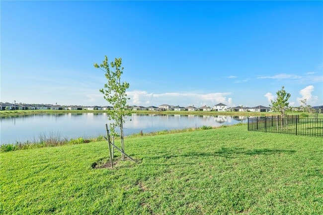 Building Photo - 17604 Fallen Br Wy