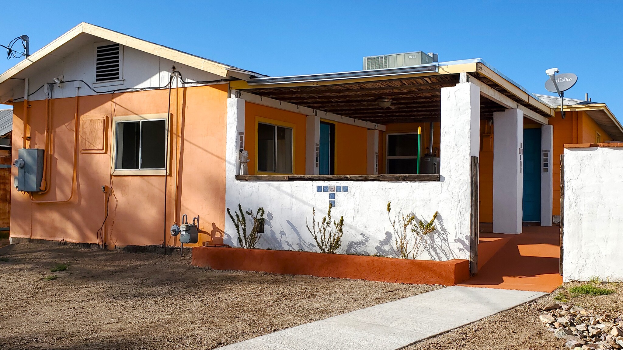 Building Photo - 621 W Solana Ave