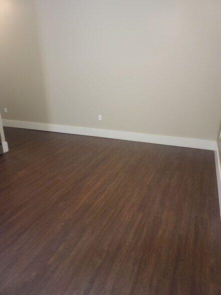 Building Photo - 411 N Brady St