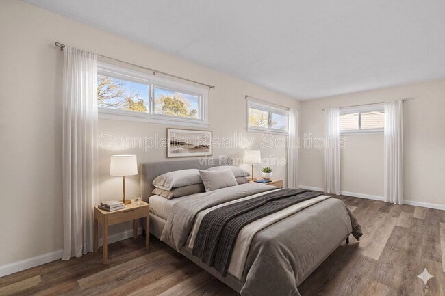 Building Photo - 62 Capitol Hill Dr