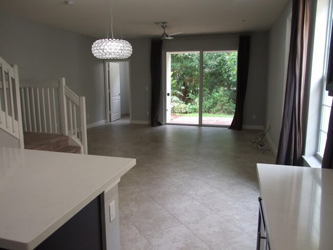Building Photo - 9602 SW Purple Martin Way