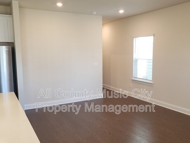 Building Photo - 1608 Espy Aly