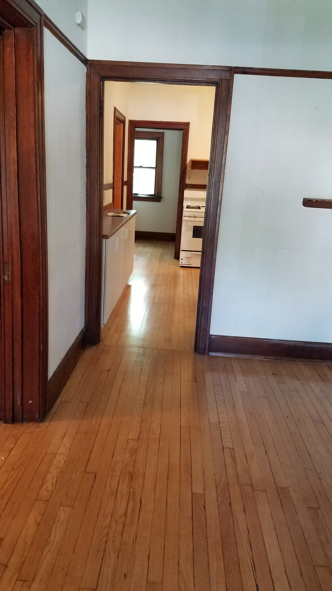 Building Photo - 1617 Monroe St