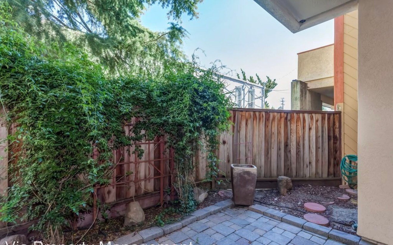 Building Photo - 1670 Clayton Rd