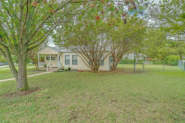 Building Photo - 7400 Llano Ave