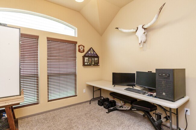 Building Photo - 7921 Pavo Real St