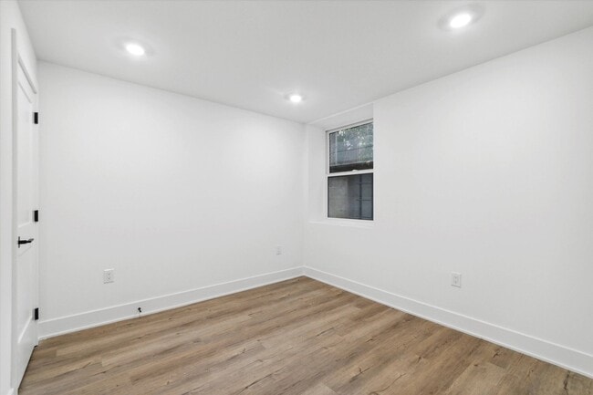 Building Photo - 1834 N 18th St