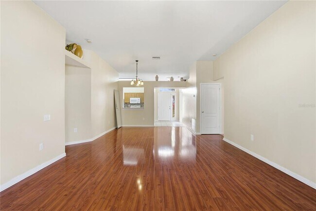 Building Photo - 30525 Lanesborough Cir