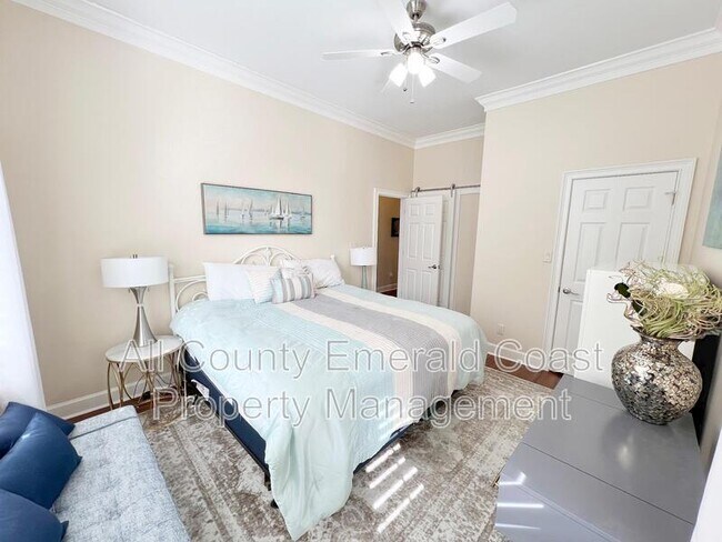 Building Photo - 420 Oak Harbour Ln