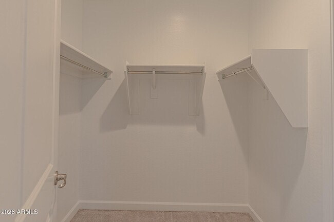 Building Photo - 6523 E Bluefield Ave