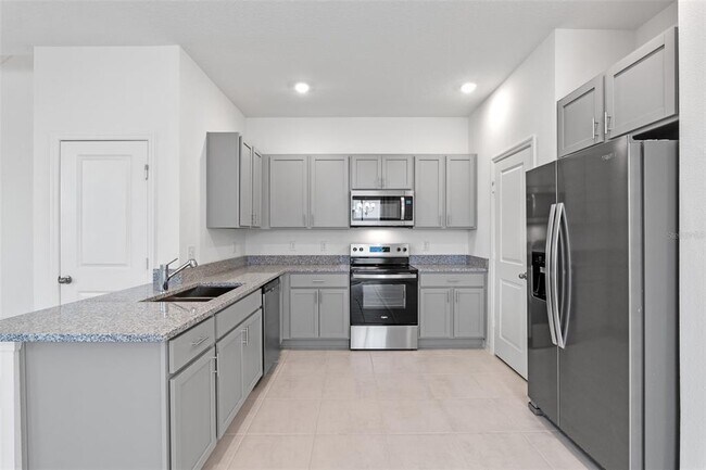 Building Photo - 7281 Big Cedar Aly