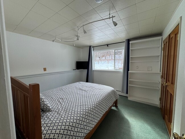 Building Photo - 3923 Pawn Pl