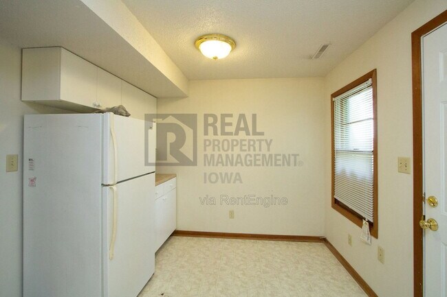 Building Photo - 207 Todd Cir