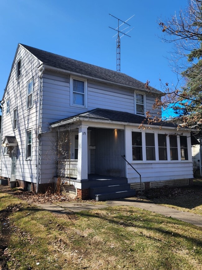 Building Photo - 19 Gibson Ave