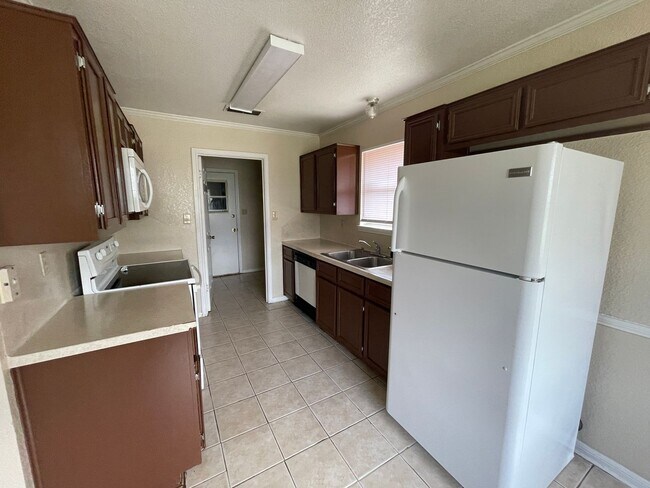 Building Photo - 4-Bedroom House for Rent in Killeen