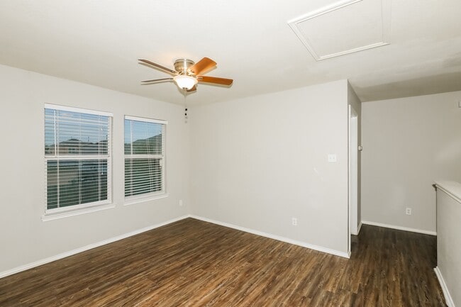 Building Photo - 3643 Bridgebluff Ln