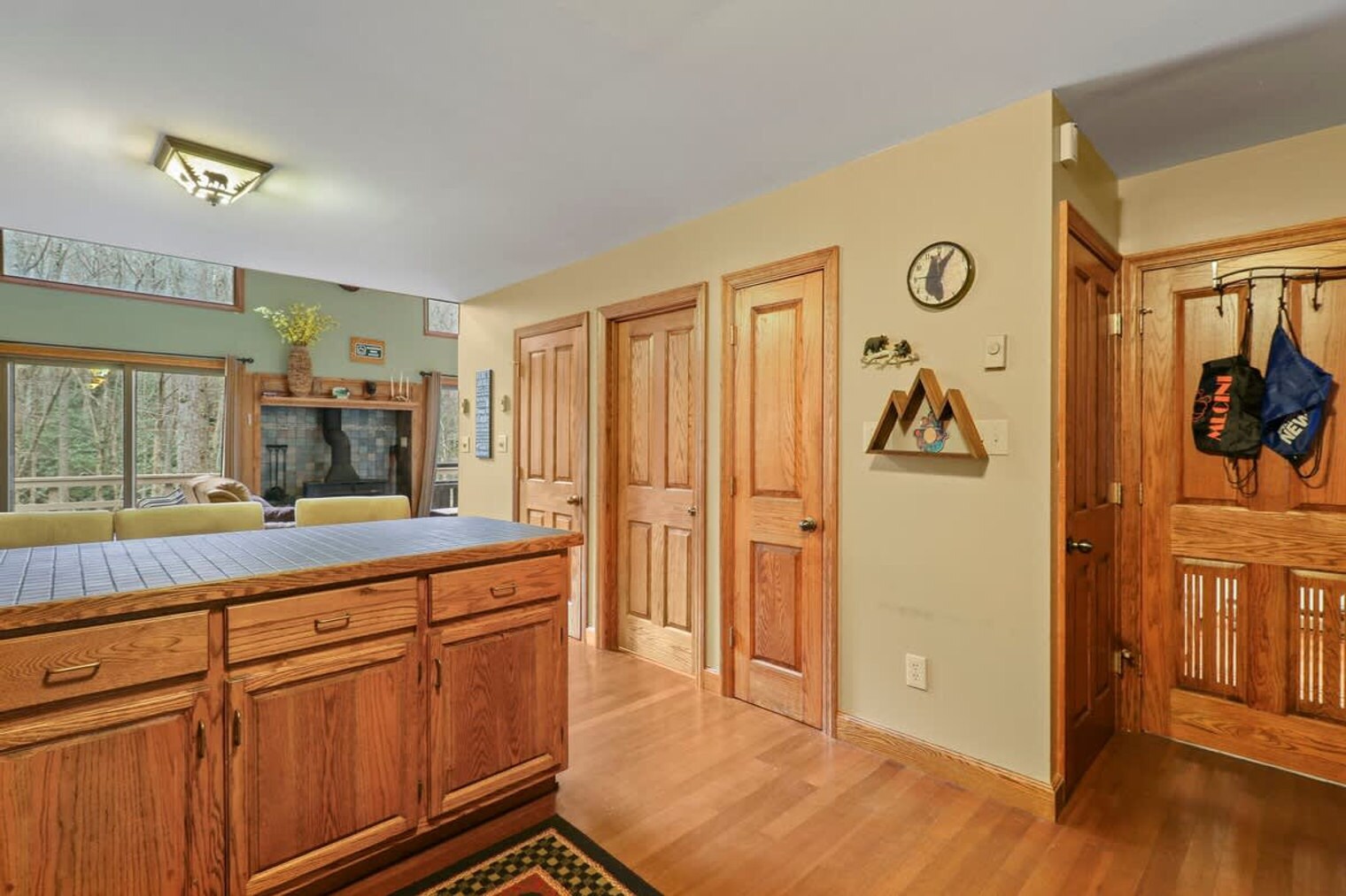 Building Photo - 364 Locust Ridge Rd